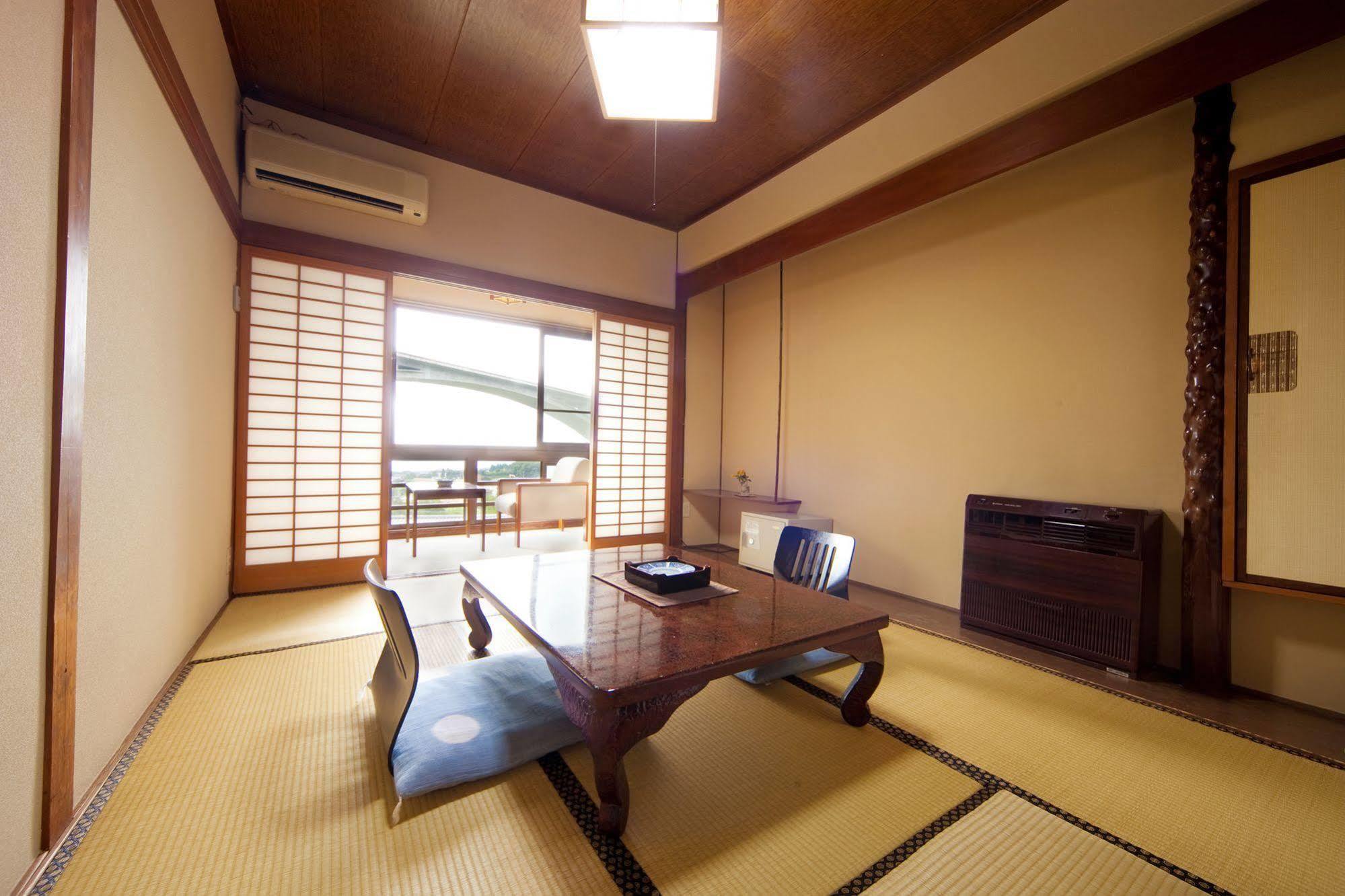 Okamotoya Hotell Beppu Exteriör bild